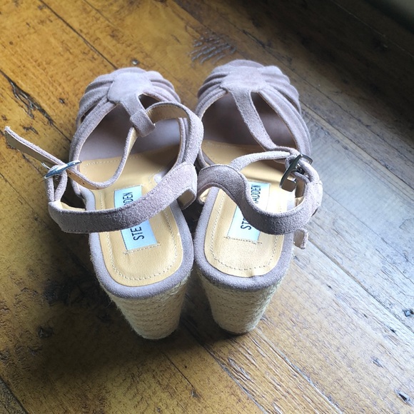 Steve Madden blush suede wedge sandal - Picture 2 of 8